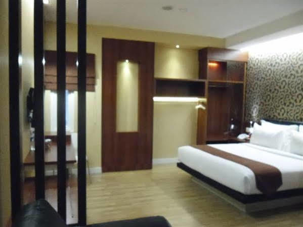Citihub Hotel Джок'якарта Екстер'єр фото